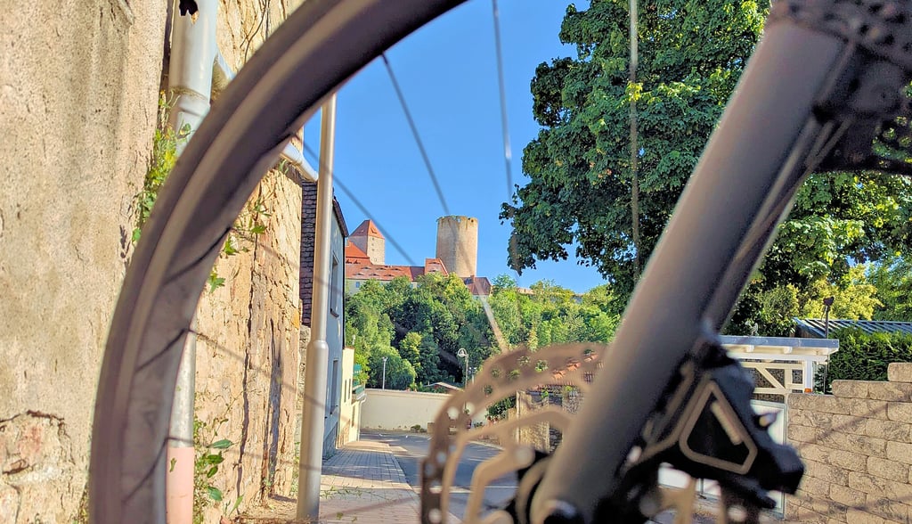 Der knapp 53 Kilometer lange Dolmenradweg startet in Querfurt.