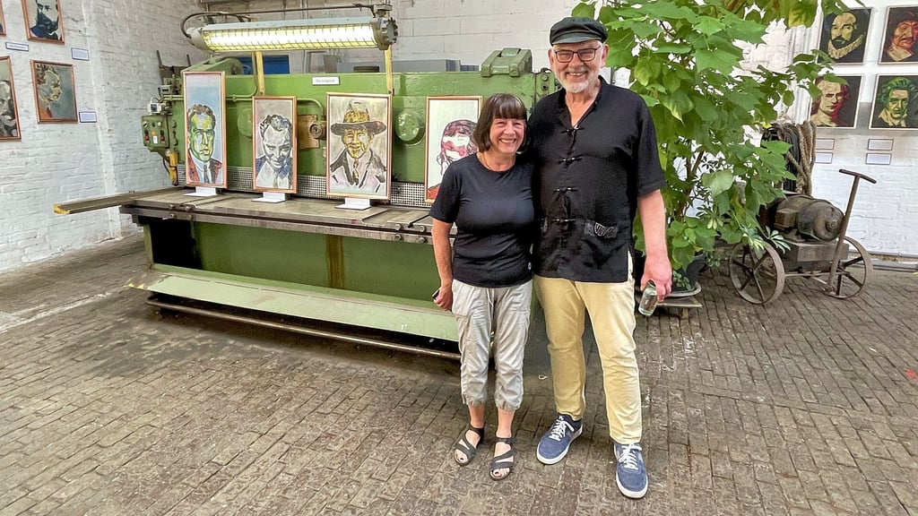 Eva Löber, Anregerin des Wittenberger Vereins „Visioneum“, und der Berliner Künstler Stannes Schwarz