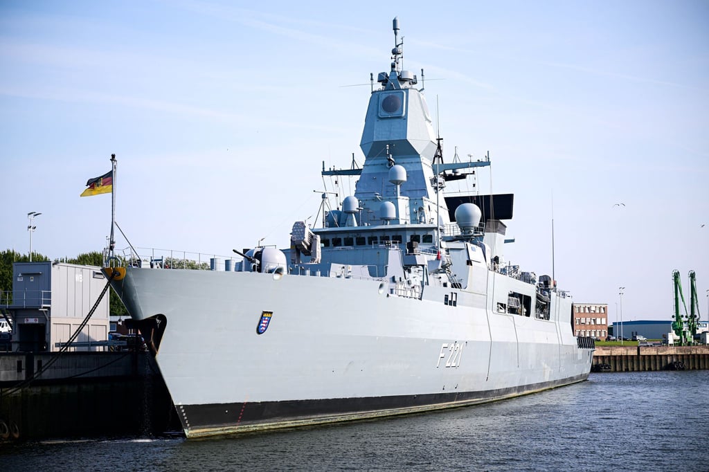 Die deutsche Fegatte war für die EU-Militärmission „Aspides“ im Roten Meer im Einsatz. Kürzlich hat es laut Auswärtigem Amt dort einen Vorfall mit chinesischer Beteiligung gegeben.