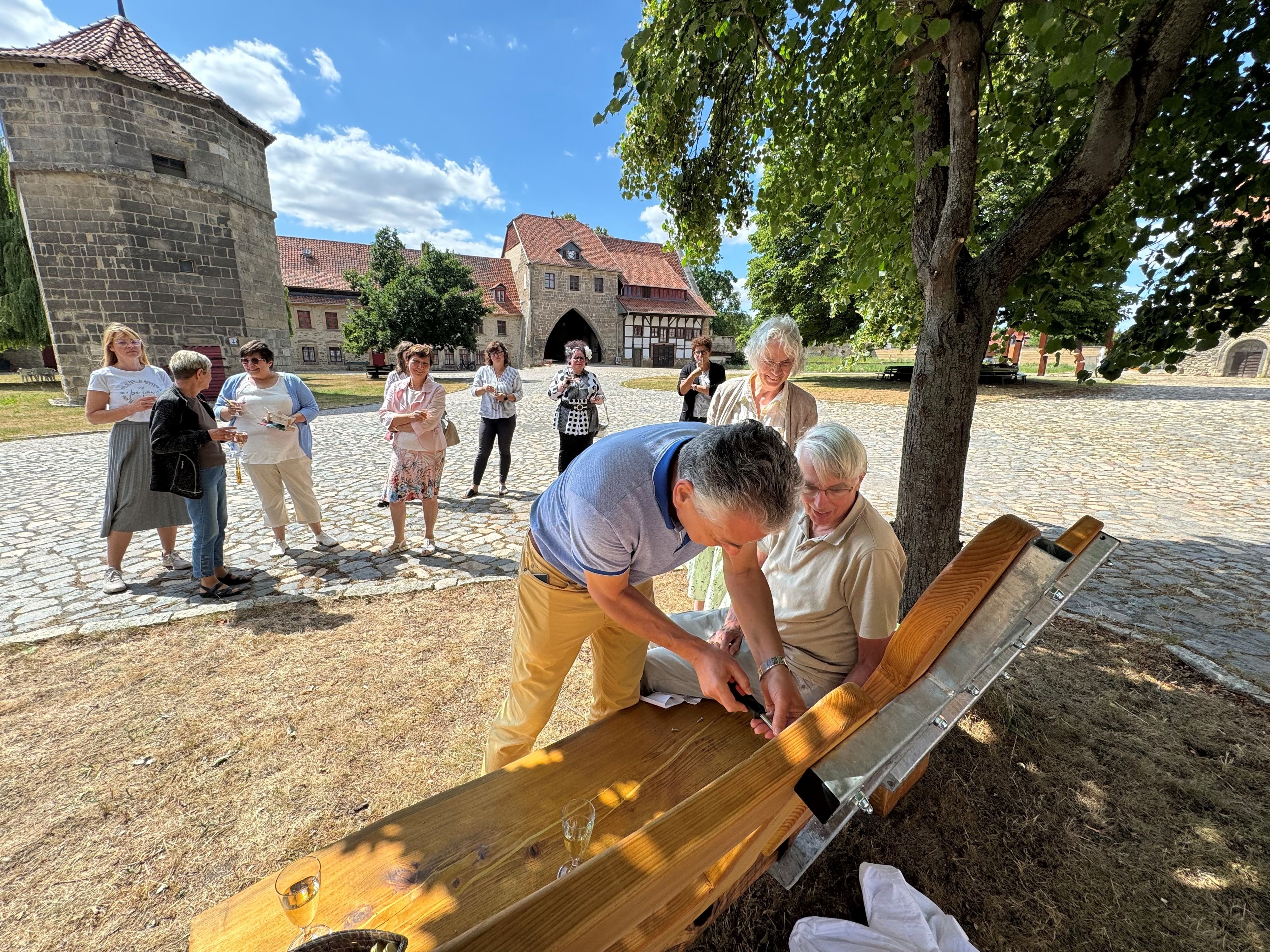 Wandern im Harz: Dieser Rastplatz in Halberstadts Burchardikloster ist ganz besonders