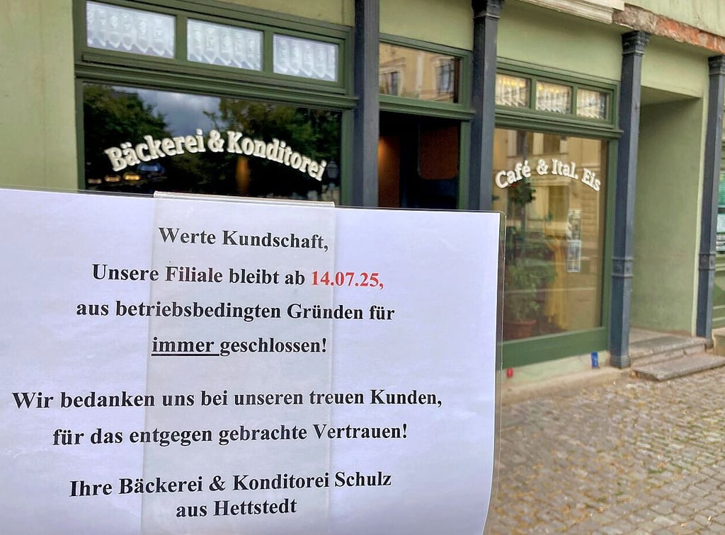 Hartes Brot für die treue Kundschaft: Vom Bernburger Markt-Bäcker gibt’s ab nächster Woche keine Ware mehr.