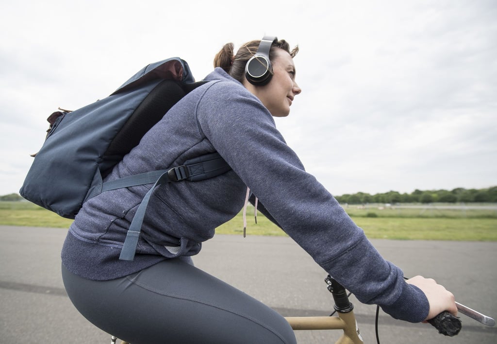 Auch leise Musik kann ablenken - deshalb sollten Radfahrer besser keine Kopfhörer tragen.