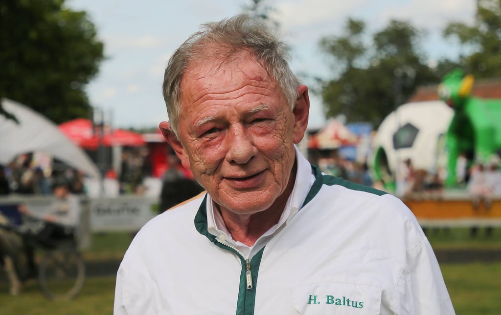 Heinz Baltus war beim zweiten Renntag in Magdeburg im Trabrennen aktiv gefordert, am Sonnabend ist er wieder Gastgeber in alter Manier.