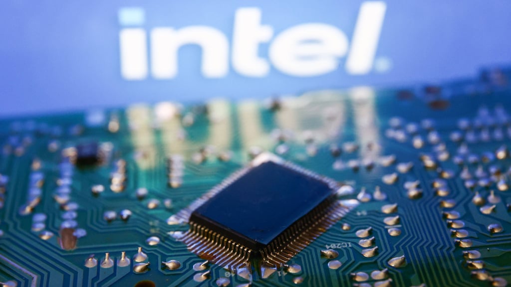 Intel wird Tausende Mitarbeiter entlassen, um wieder profitabel zu werden.