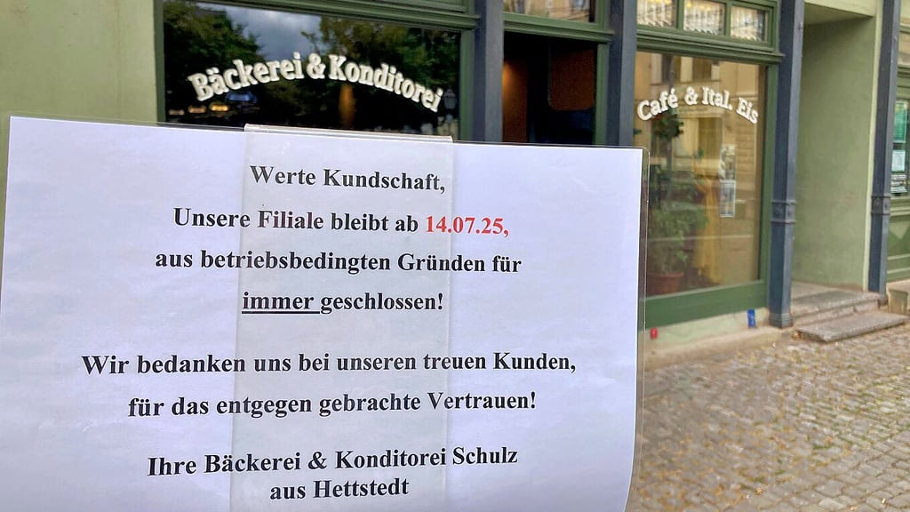 Hartes Brot für die treue Kundschaft: Die Bäcker Schulz auf dem Markt in Bernburg schließt.