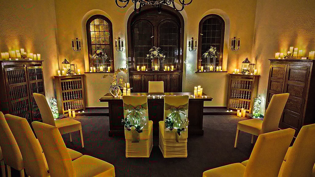 Das Standesamt im Seeland bietet jetzt auch Hochzeiten im Kerzenschein an.