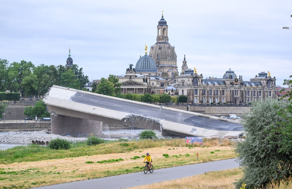 Beim Abriss der Carolabrücke in Dresden ist ein weiterer Schritt vollbracht.