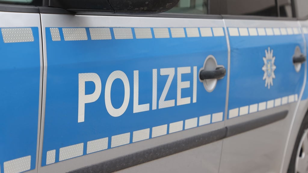 Zwei junge Männer wurden in Wolfen angegriffen und ausgeraubt