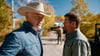 Neil McDonough (l) als Ian Ross und Bailey Chase als Jeff Eriksson in einer Szene des Films „Homestead“.