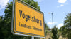 In Vogelsberg wurde eine als vermisst gemeldete 19-Jährige aus einer Kiste befreit.