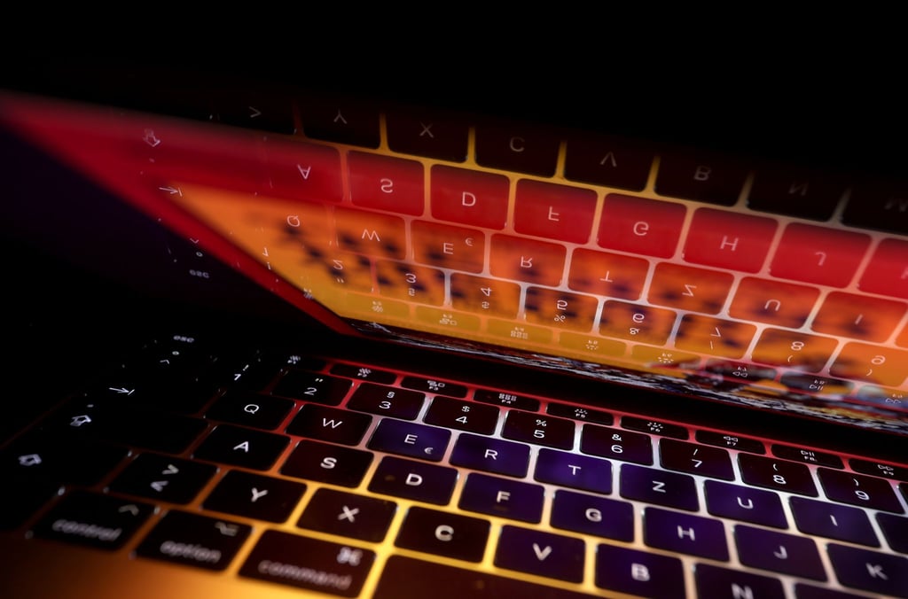 Die Bande soll auch die Infrastruktur für die illegalen Online-Angebote bereitgestellt haben. (Symbolbild)