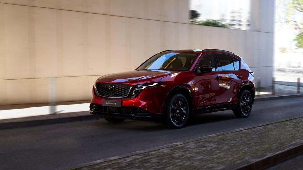 Neuer Look, mehr Platz: Mazda bringt den CX-5 mit längerem Radstand und größerem Kofferraum.