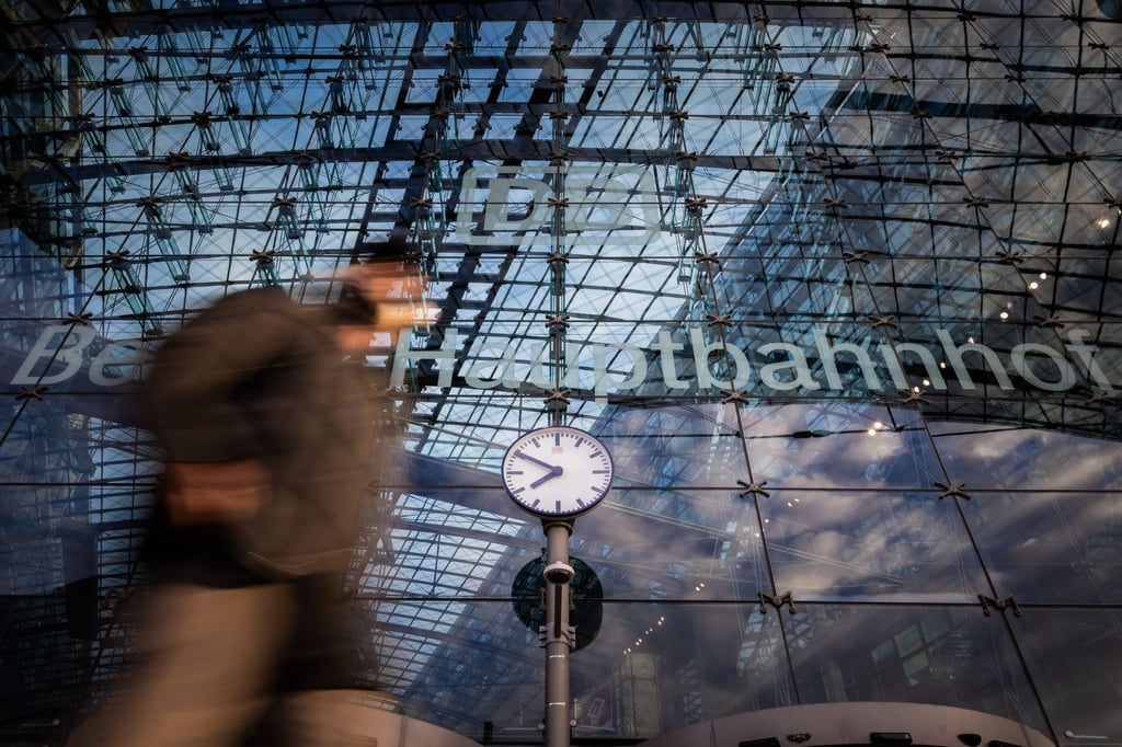Im Berliner Hauptbahnhof wurde ein Mann mit einer Machete festgenommen. (Symbolbild)