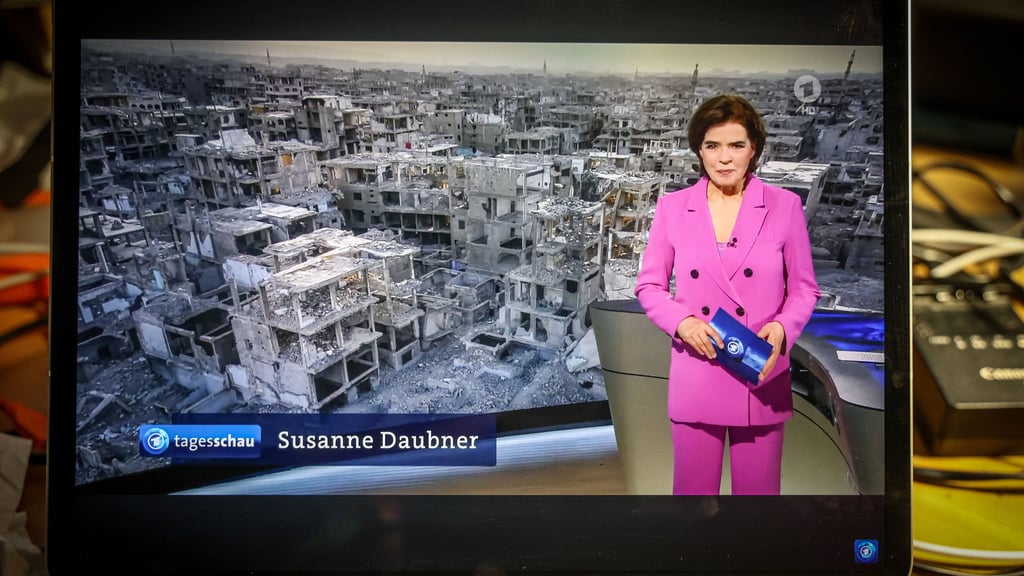 Susanne Daubner ist als Sprecherin der Tagesschau bekannt. Wie viel sie bei der ARD verdient.
