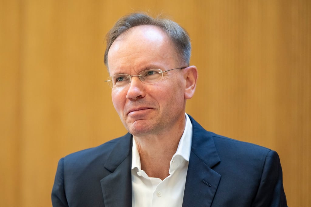 Ex-Vorstandschef Braun steht im Zentrum des Prozesses.