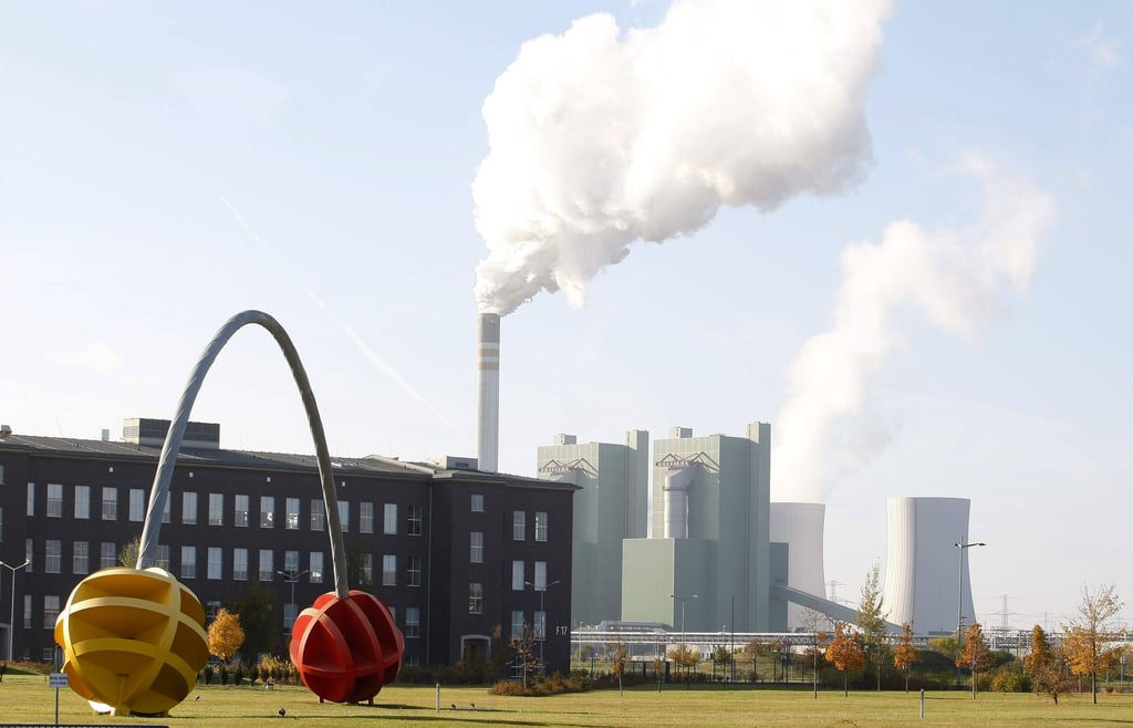 Am Dow-Standort in Schkopau sollen etwa 160 Arbeitsplätze wegfallen.
