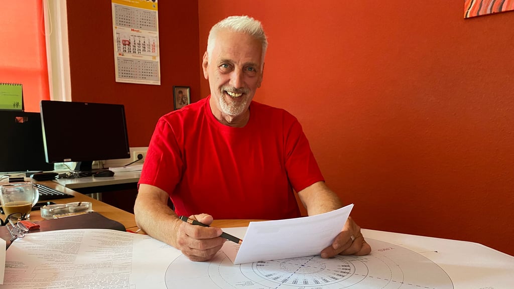 Diplom-Ingenieur Christian Boos (69), Stadtplaner und Architekt aus Unseburg, hat dem Wohngebiet „An der Alten Eisfabrik“ in Atzendorf den Weg geebnet.