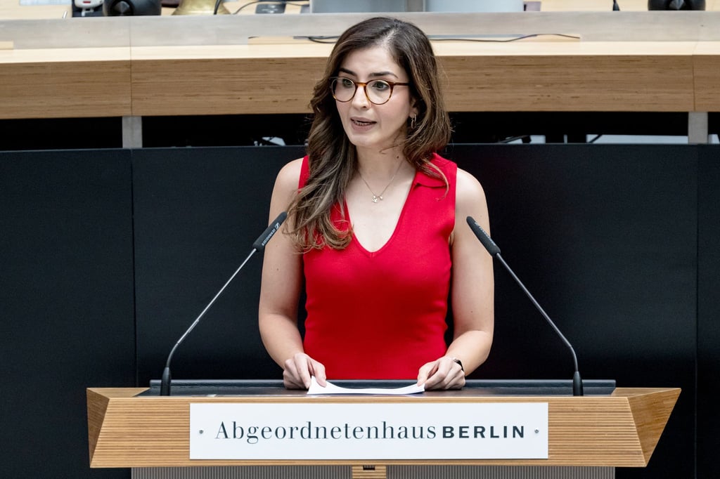 Grünen-Abgeordnete Tuba Bozkurt würde das Neutralitätsgesetz gerne abschaffen.