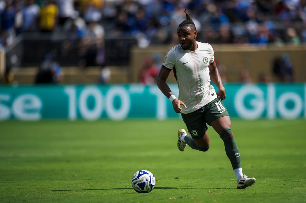 Christopher Nkunku am Ball für Chelsea.