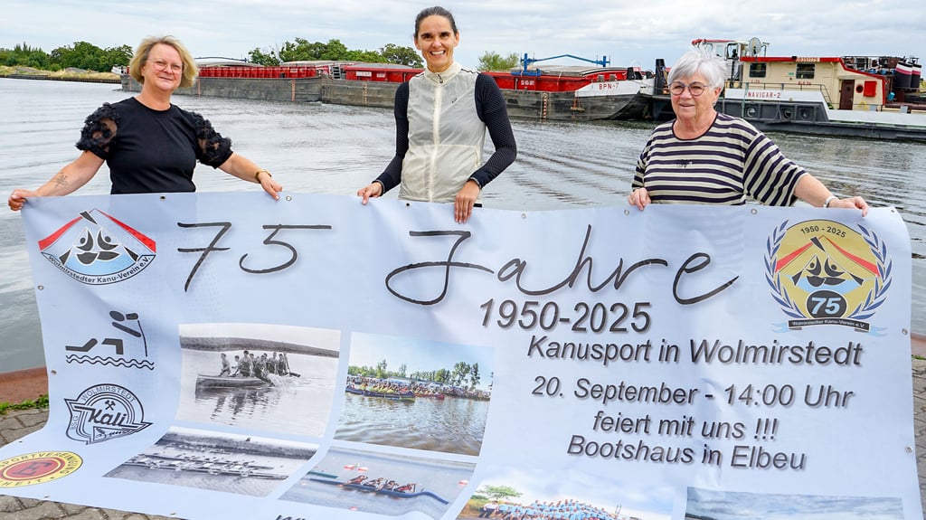 Bettina Neumann (v.l.), Nicole Jakob und Margit Wolff kümmern sich federführend um die Geburtstagsfeier und hoffen auf viele Gäste.