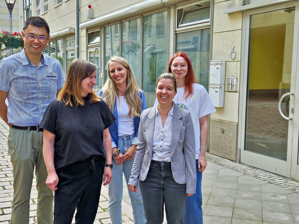 Das Projektteam (v. l. n. r.): Sen Wang, Jana Georgi, Stefanie Jacobs, Mandy Claus und Swetlana Sokuliewa.