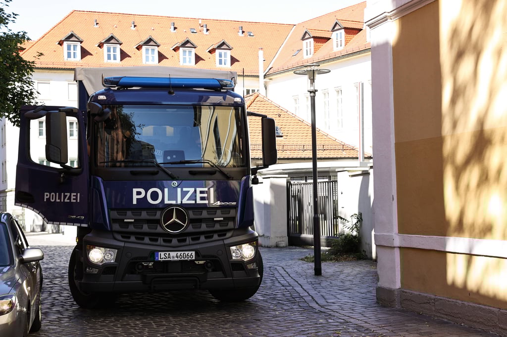 Anfang Juli durchsuchten Polizisten das Landtagsgebäude in Magdeburg. Parlamentspräsident Gunnar Schellenberger (CDU) tobt, weil er die Razzia für unverhältnismäßig hält.