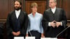 Christina Block wird von zwei Anwälten vor Gericht vertreten.