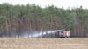 Ausreichend Regen hat die Löscharbeiten beim Waldbrand in der Gohrischheide auf die Zielgerade gebracht.