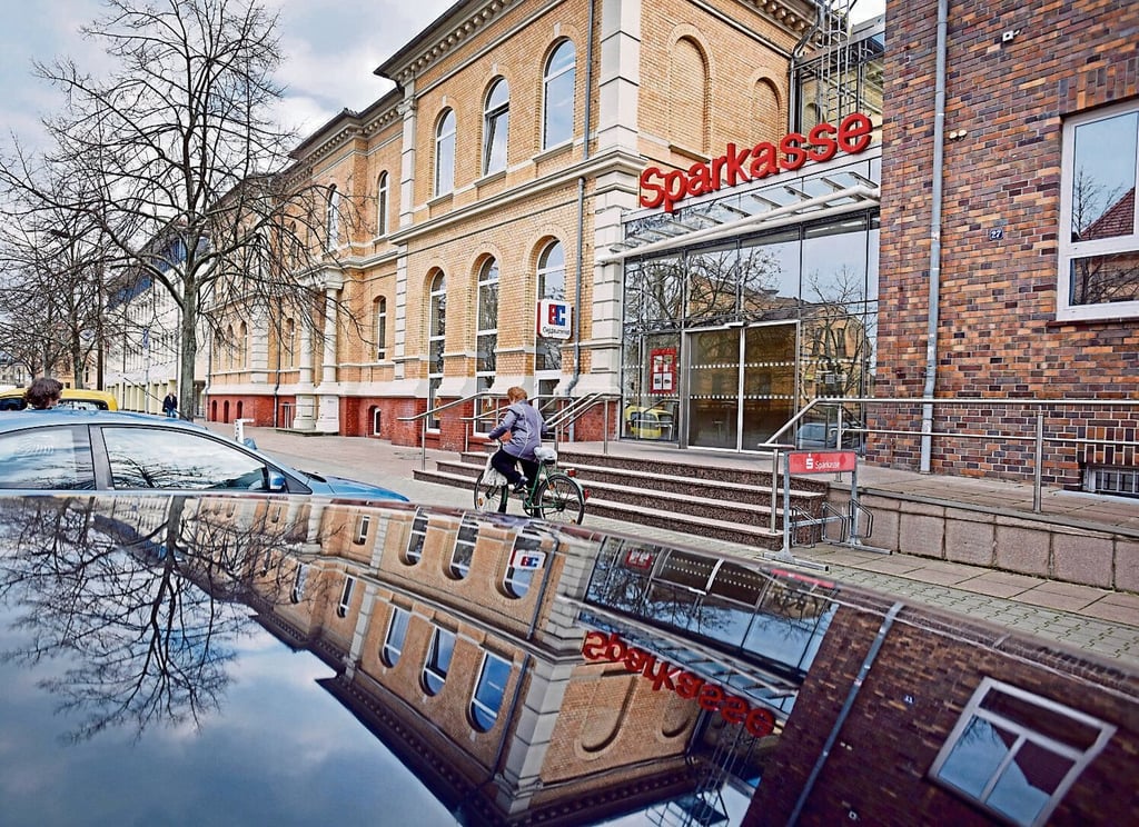 Die Sparkasse in Bitterfeld.