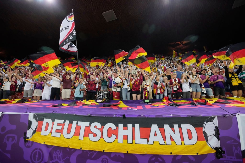 Gute Stimmung unter den Deutschland-Fans - aber nur vor dem Spiel.