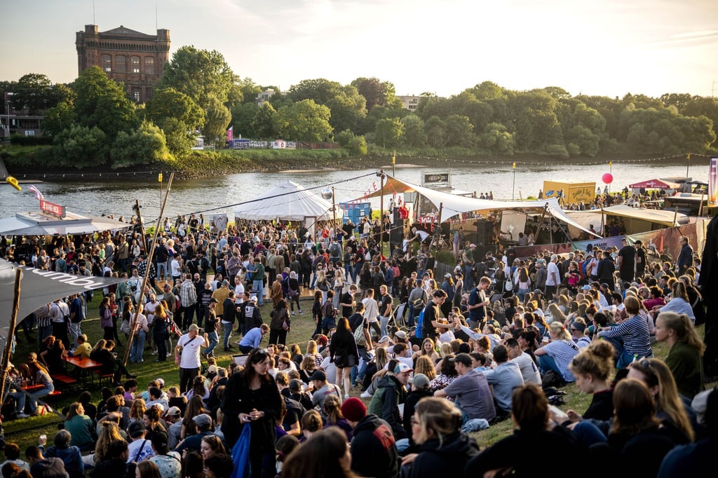 Die 37. Breminale am Weserufer haben rund 200.000 Menschen besucht.