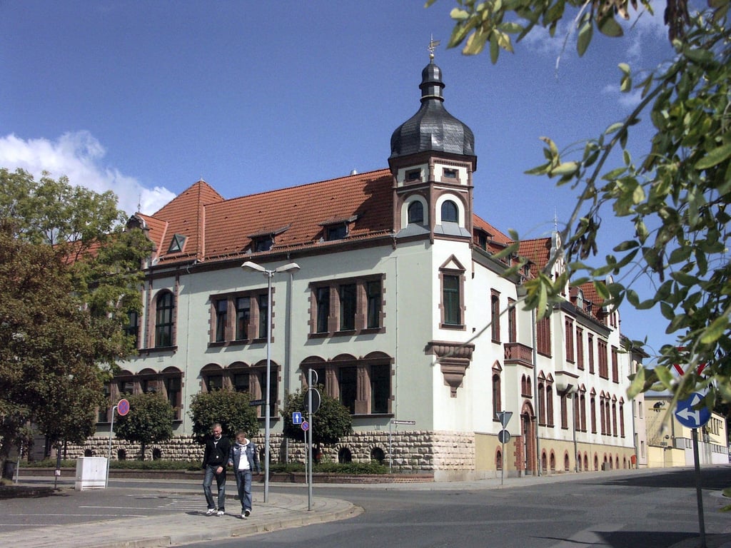Der Sitz der Kreisverwaltung in Mansfeld-Südharz