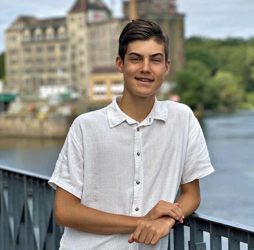 Carlo Kelker aus Bernburg gehört zu den Besten seines Jahrgangs. Doch für ihn geht die Schulzeit nach den Sommerferien weiter.