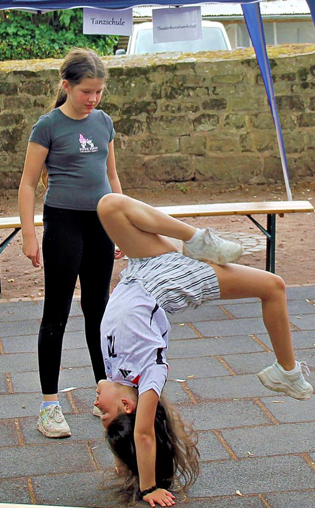 In der Tanzschule waren Akrobatik und Breakdance angesagt.