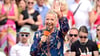 Kürzlich hat Andrea Kiewel im ZDF-Fernsehgarten ihre Verlobung bekanntgegeben.