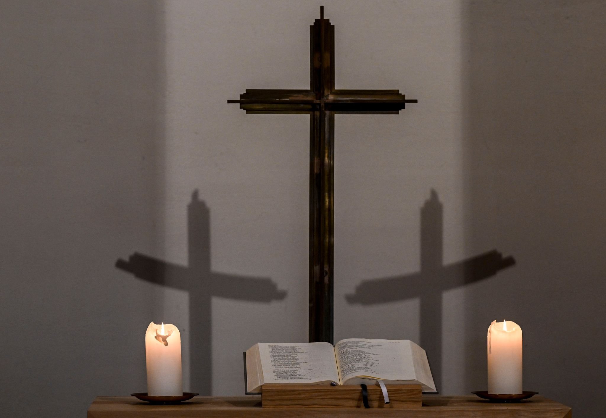 Kirche: Erzbistum zahlt Hunderttausende an Missbrauchsopfer