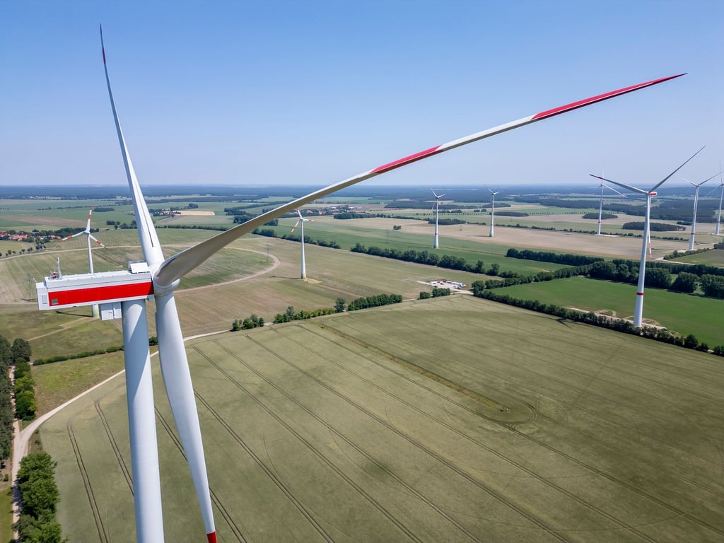 In Sachsen sind im ersten Halbjahr 2025 sieben neue Windräder in Betrieb gegangen. (Archivbild)