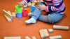 Thüringer Eltern sollen bald für ein weiteres Kindergartenjahr keine Gebühren zahlen müssen. Darauf pocht vor allem die Linke. (Symbolbild)
