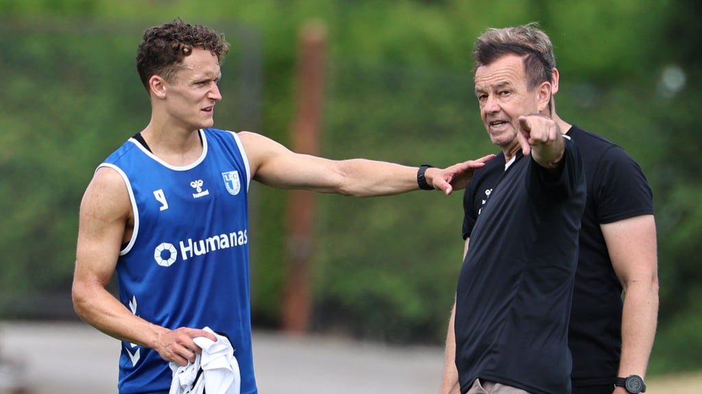Liegt bei FCM-Sportchef Otmar Schork (rechts) demnächst die erste konkrete Anfrage für Martijn Kaars (links) auf dem Tisch?