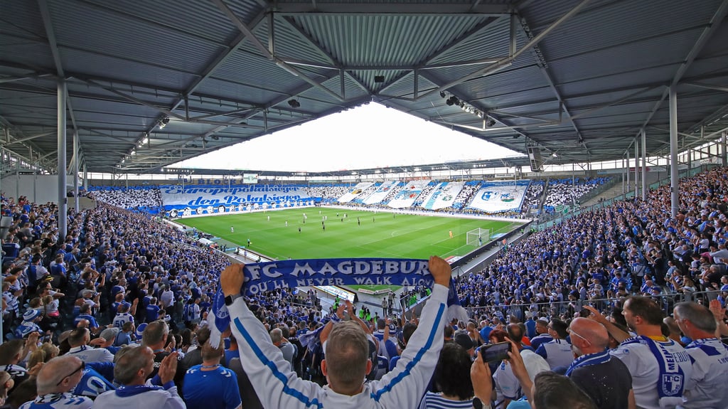 Die Soundanlage der Avnet-Arena war bereits rund 20 Jahre alt. Die neue Technik erfülle nun sämtliche Anforderungen von DFL und DFB für Bundesligastadien.