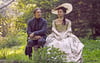 Mads Mikkelsen und Alicia Vikander als Johann Friedrich Struensee und Caroline Mathilde in „A Royal Affair“ von 2012 