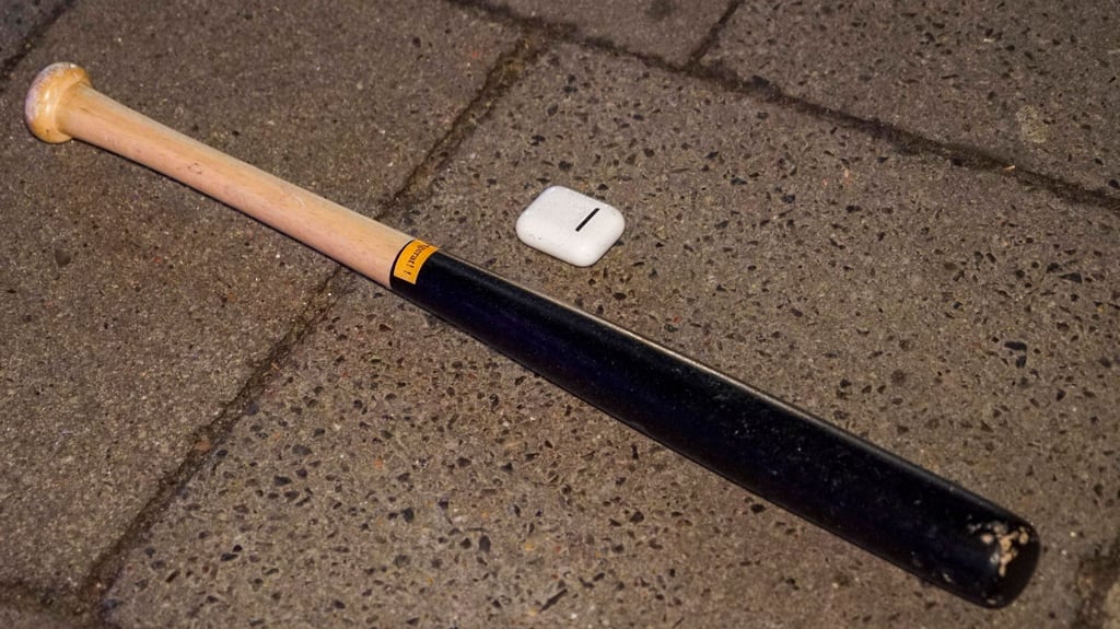 Im Gardelegener Bahnhofsbereich wurde ein 18-Jährigen geschlagen worden und mit einem Baseballschläger bedroht worden sein.