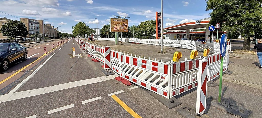 Die Bauarbeiten in der Köthener Straße in Dessau.