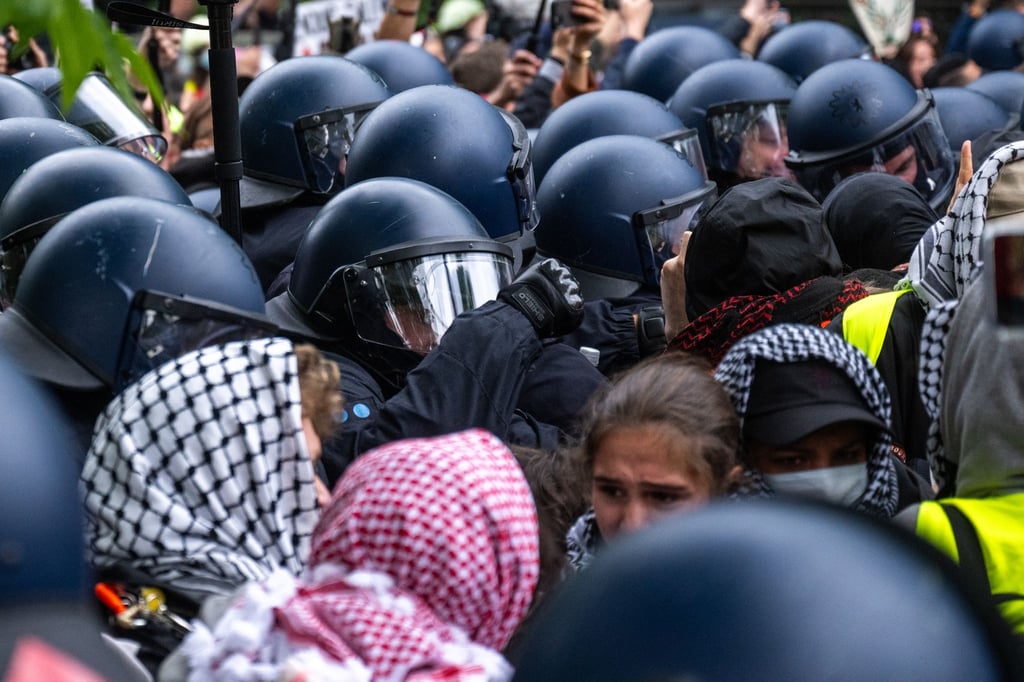Tumult und Gewalt prägten die Demo am 15. Mai. (Archivbild)
