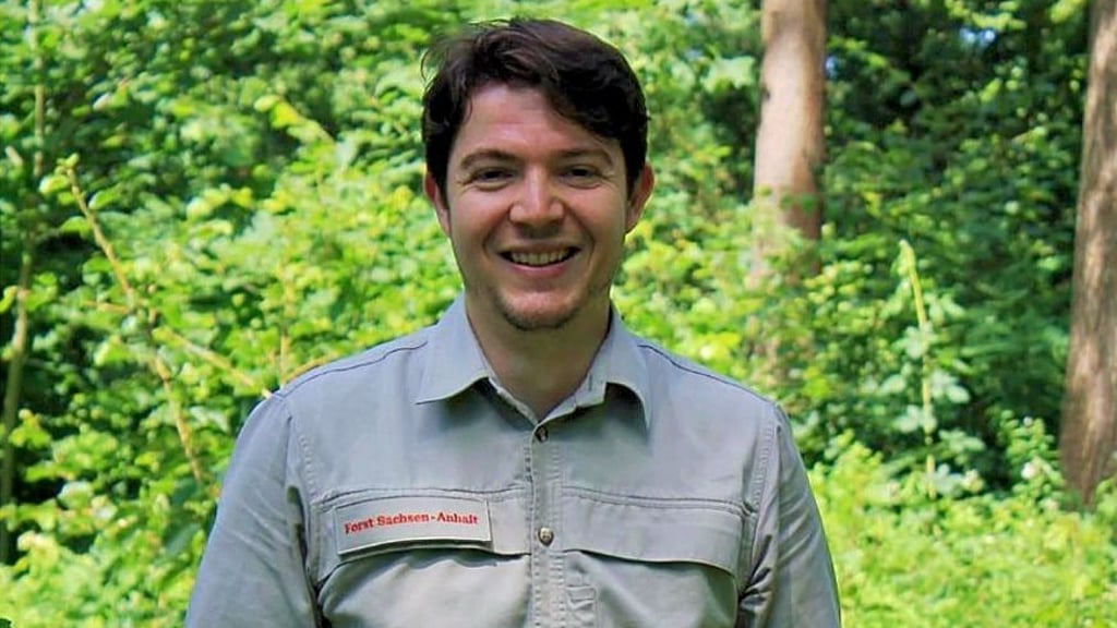 Christian Smettan betreut seit April rund 1.400 Hektar Wald.