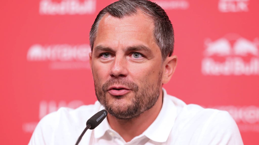 RB-Sportgeschäftsführer Marcel Schäfer macht bei RB Nägel mit Köpfen.