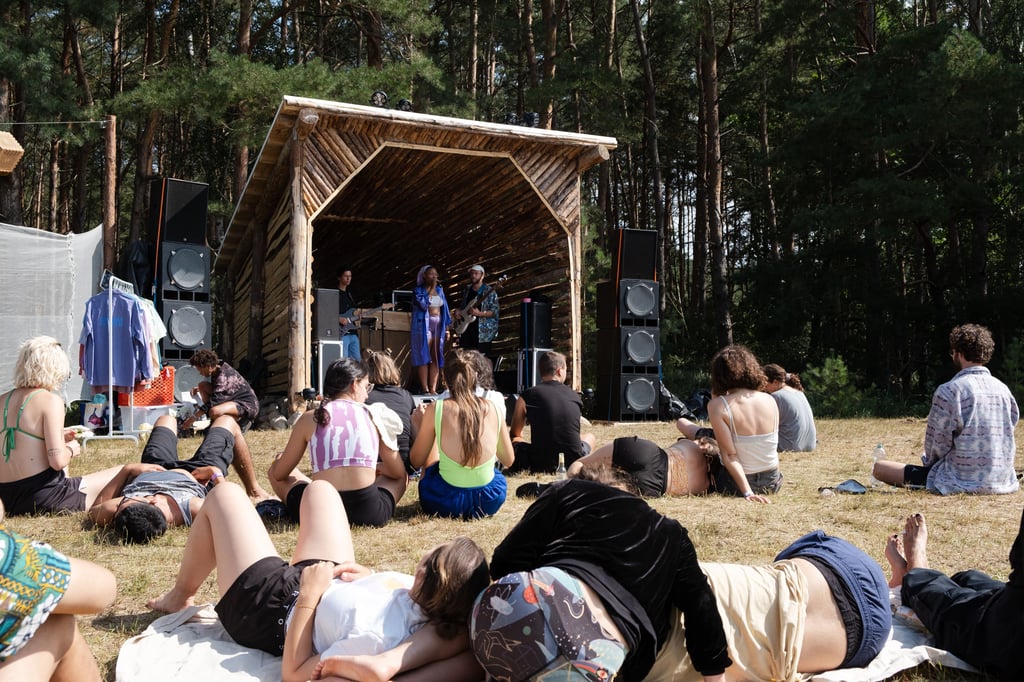 Seit vier Jahren findet das Burningstone-Festival bereits in Krüssau statt. Der Veranstaltender, Verein "Vakant", steht mit Leidenschaft hinter den Kultur- und Musiktagen.