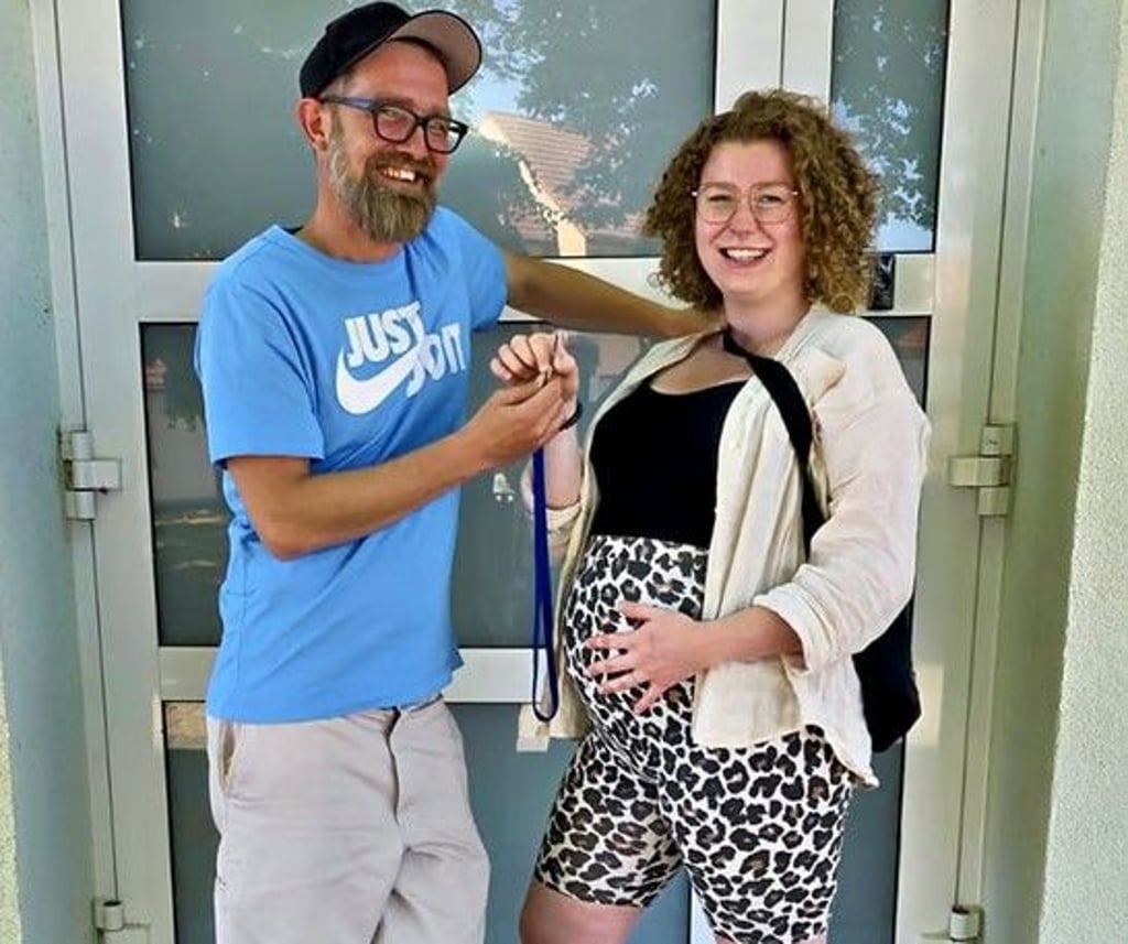 Hettstedts Streetworkerin Mary-Ann Lanfermann geht in Elternzeit und übergibt ihren Posten im Haus der Jugend als Vertretung an den neuen Streetworker Stefan Falk.