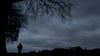 Nur noch graue Wolken? Im Alter leiden viele Menschen - auch unbewusst - unter Depressionen.