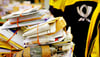 Nach großen Schwierigkeiten hat die Deutsche Post im Zustellbereich Bernburg die Rückstände abgebaut. Doch die externen Hilfskräfte sind nach Angaben einer Zustellerin inzwischen wieder weg.